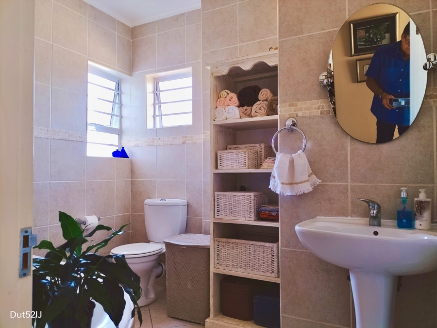 3 Bedroom Property for Sale in Reebok Western Cape